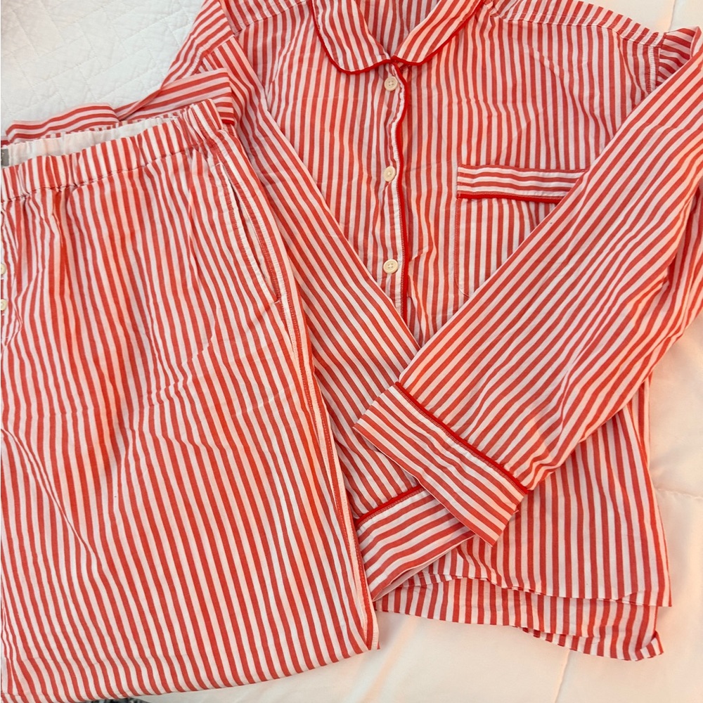 J Crew women’s Red and White Striped Pajama Set.  Price is firm.